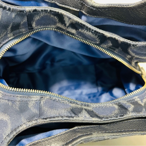 COACH Madison Ikat Maggie NAVY Blue Carryall Bag with Dust Bag - Picture 6 of 16